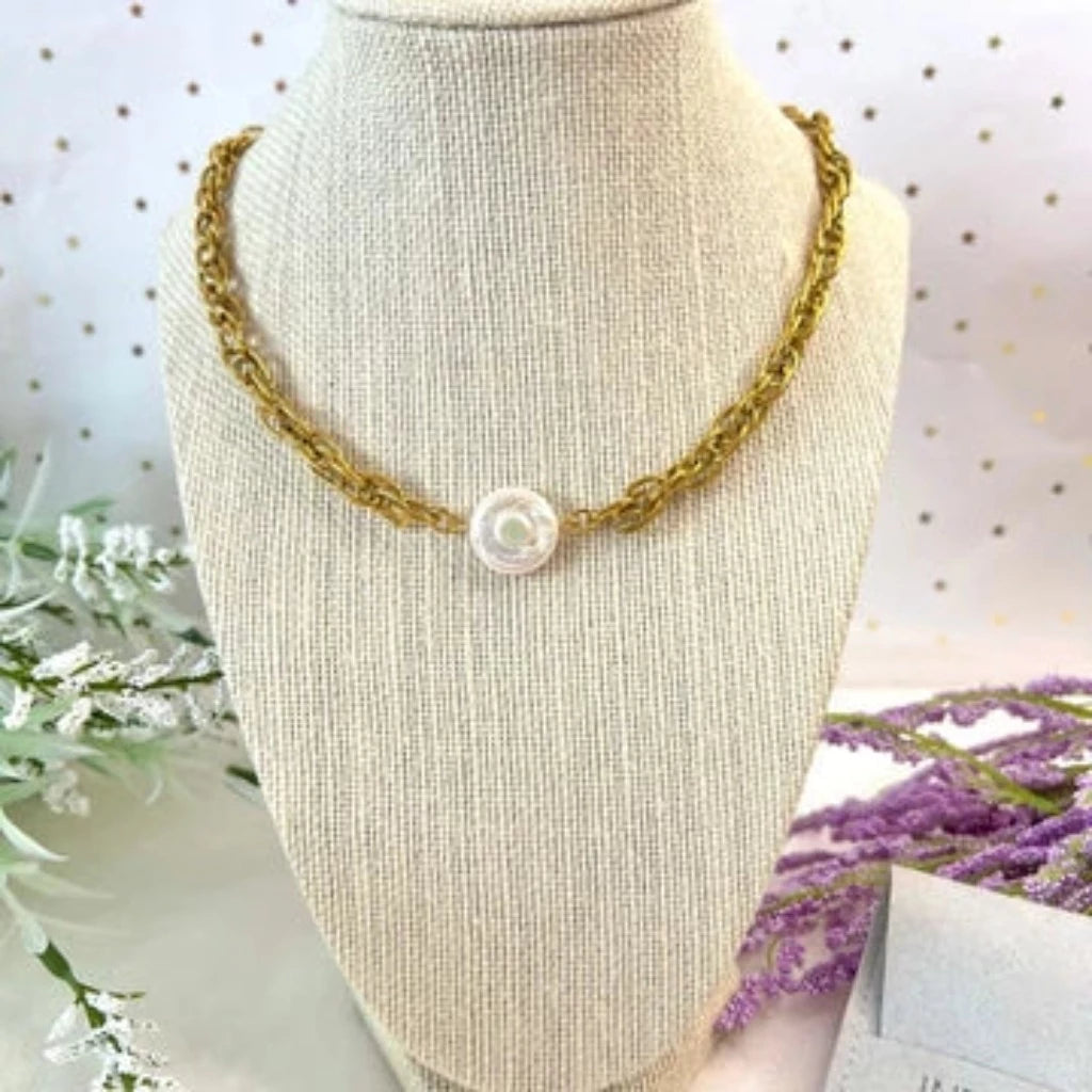 PERLA CHUNKY NECKLACE