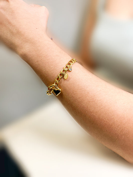 BOLD HEART BRACELET