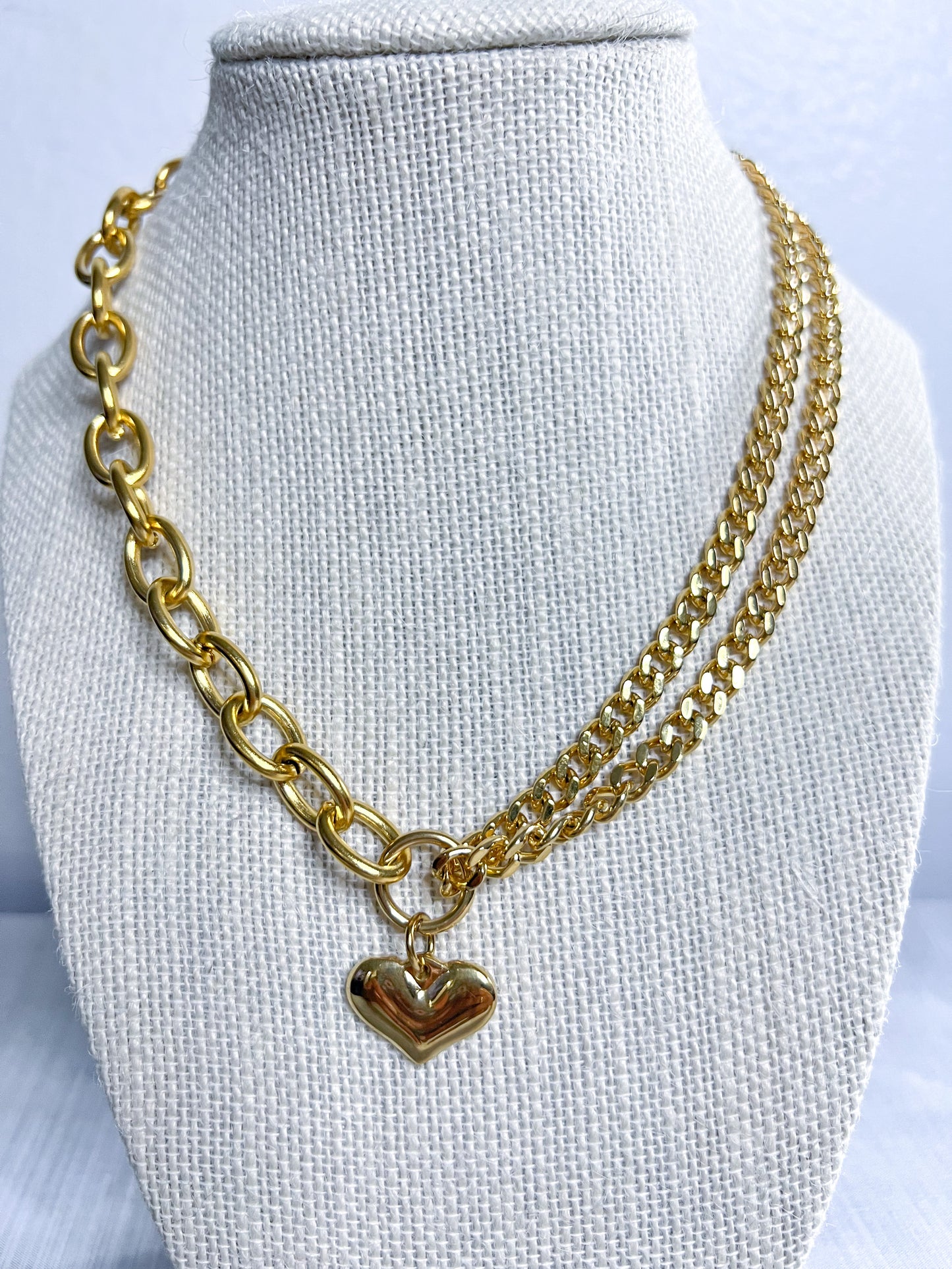 BOLD HEART NECKLACE