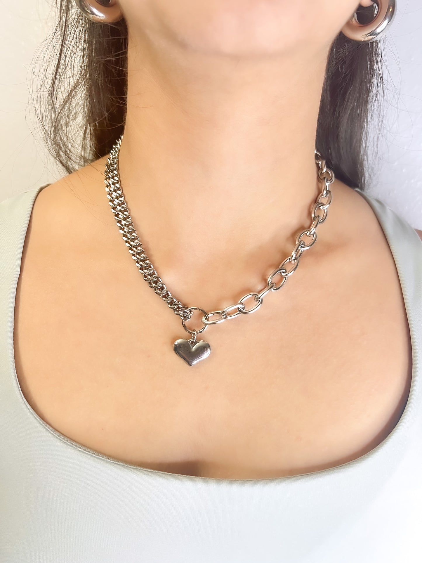 BOLD HEART NECKLACE
