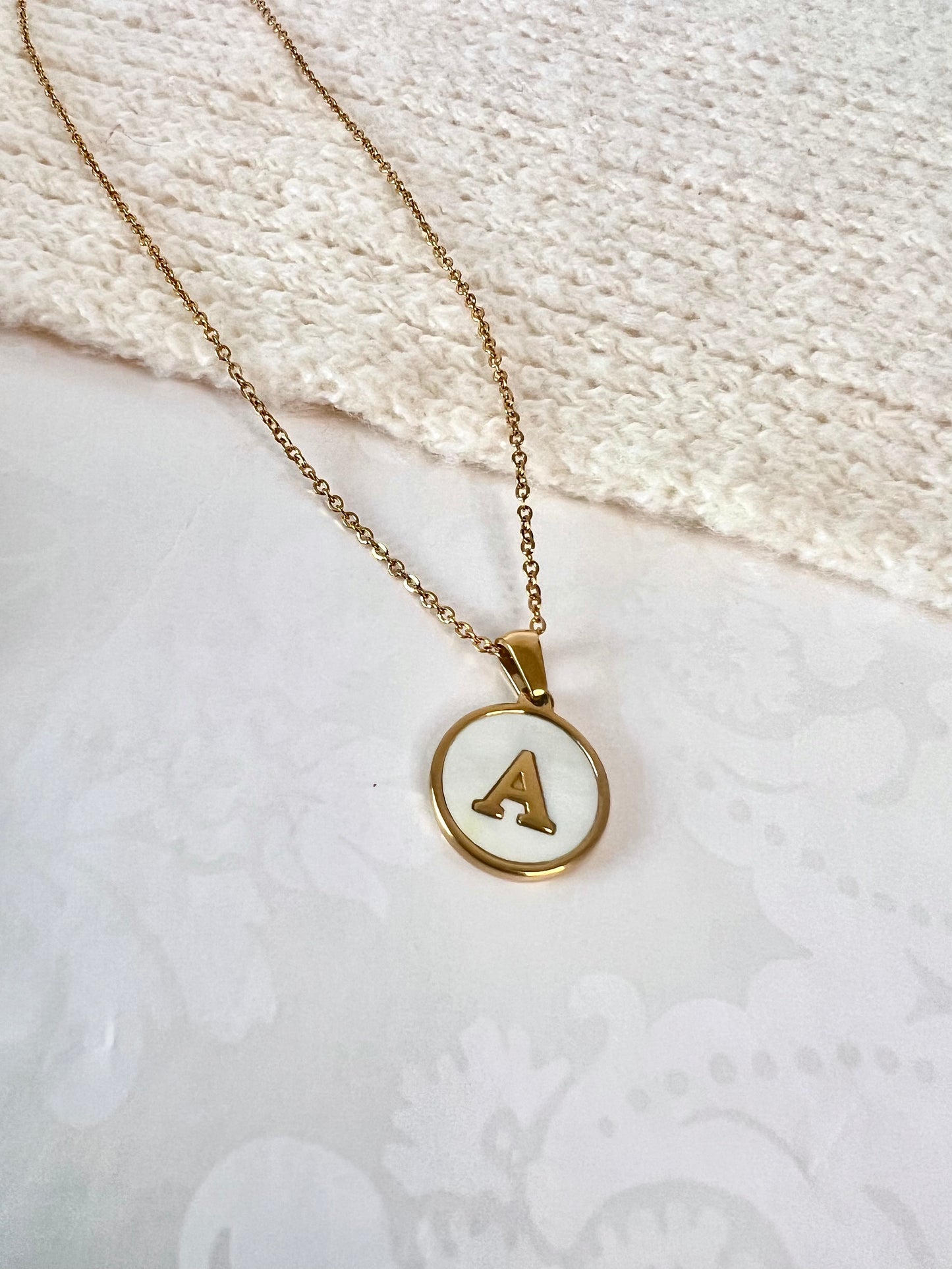 INITIAL PEARL NECKLACE