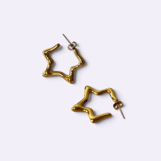 STAR EARRING